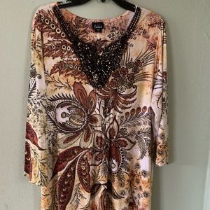 Woman’s plus size 2X blouse top
